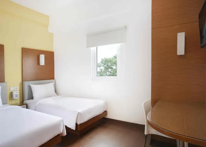 Amaris Pratama Hotel 2*