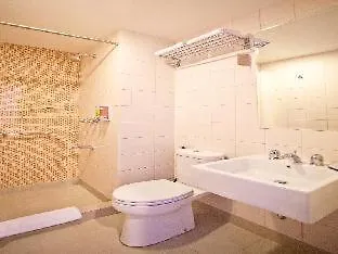 Hotel Amaris Pratama 2*